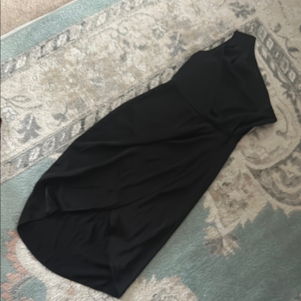 Elegant Black One-Shoulder Dress